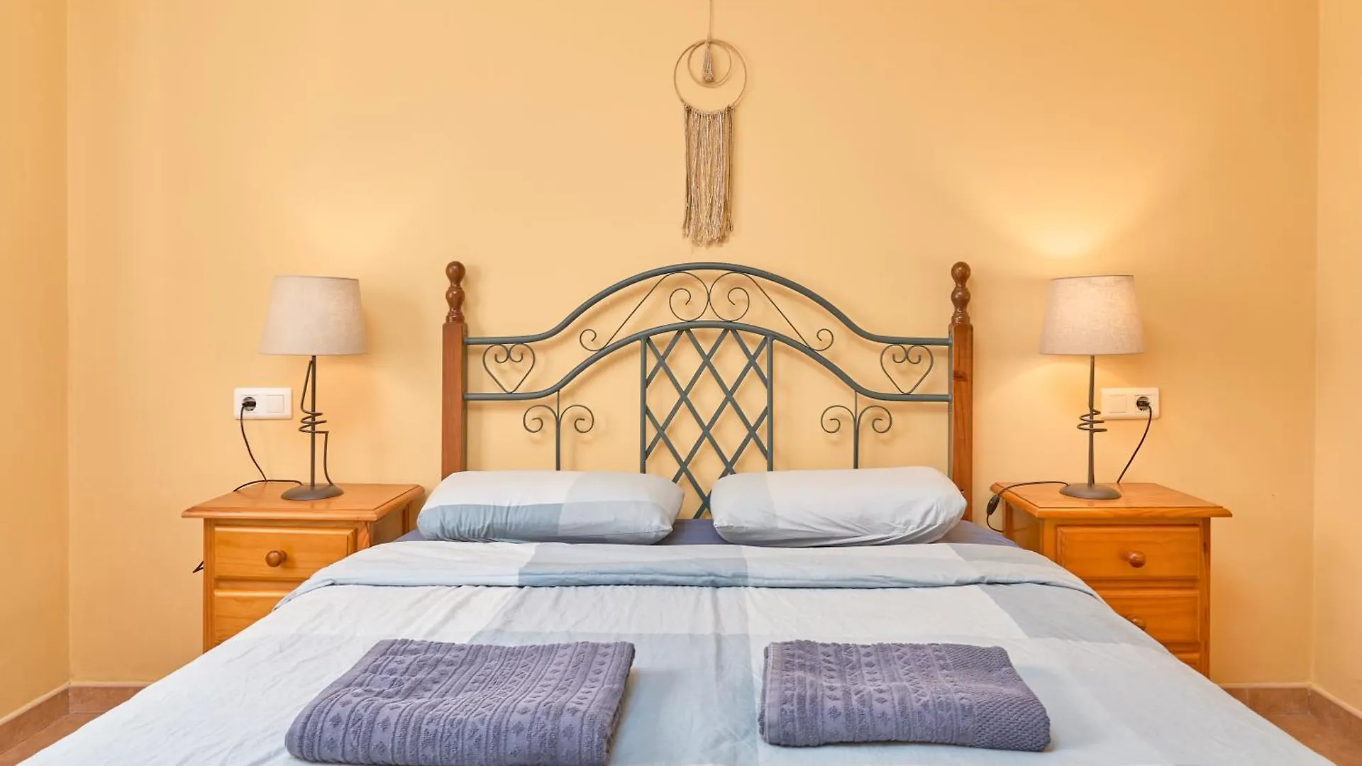 Burriana Beach Apt Nerja Spain